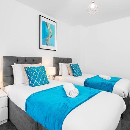 4 Bedroom House - Accommodates 7 - Garden - Parking - Netflix - Wifi - 559T Birmingham Bagian luar foto