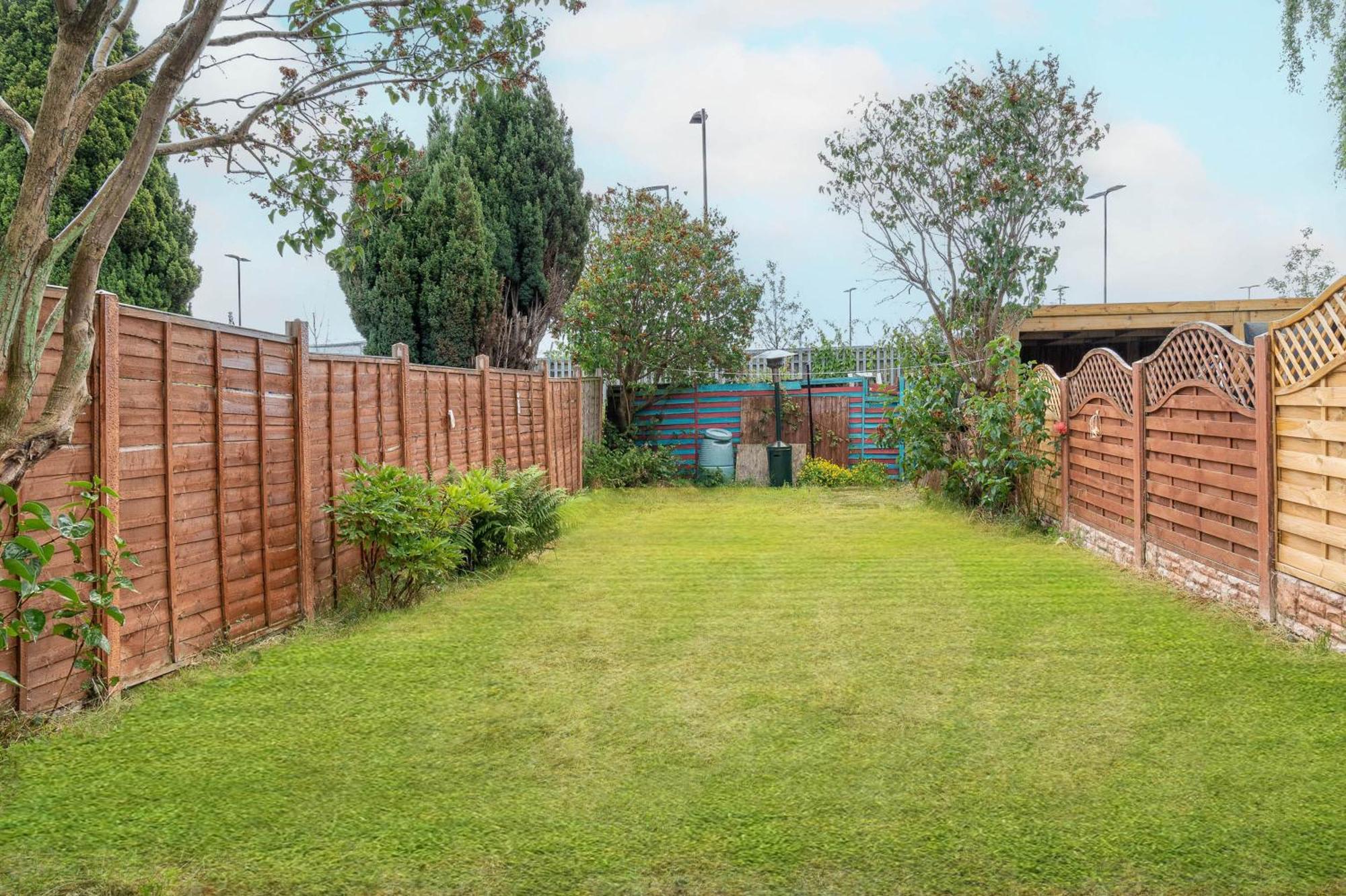 4 Bedroom House - Accommodates 7 - Garden - Parking - Netflix - Wifi - 559T Birmingham Bagian luar foto